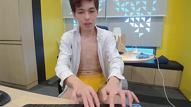 andrewooi 在線直播表演
