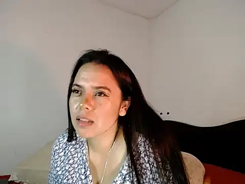 megan_star01 Adlı Modelin Canlı XXX Sohbeti