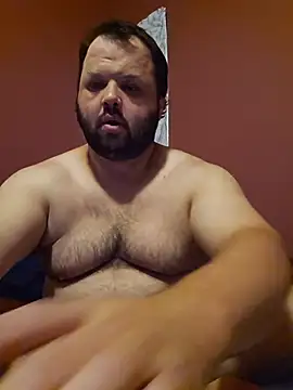 Strongbutgentle36: διαδικτυακό σόου στην κάμερα