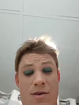 MaddyC6992 webkamerás műsora