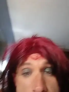 MaddyC6992's Webcam Show