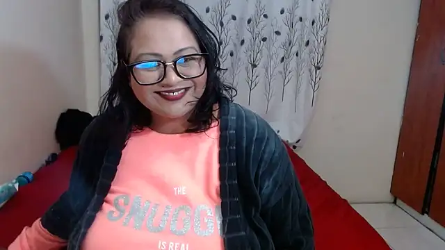 indianass38dd – Live XXX-chat