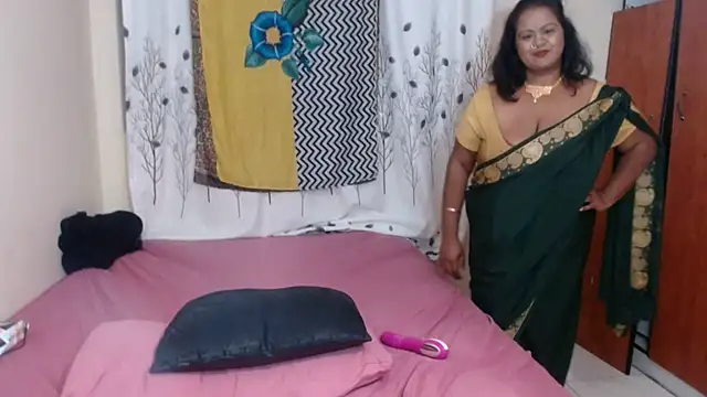 indianass38dd – Live XXX-chat