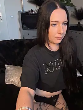 Trixie-Tainted Webcam-Show