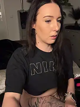 Trixie-Tainted Webcam-Show