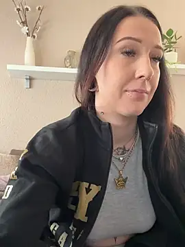 Trixie-Tainted Webcam-Show