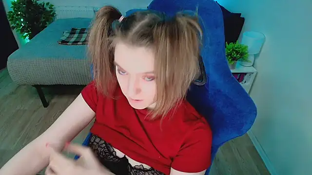 CranberryHot's Live XXX Chat