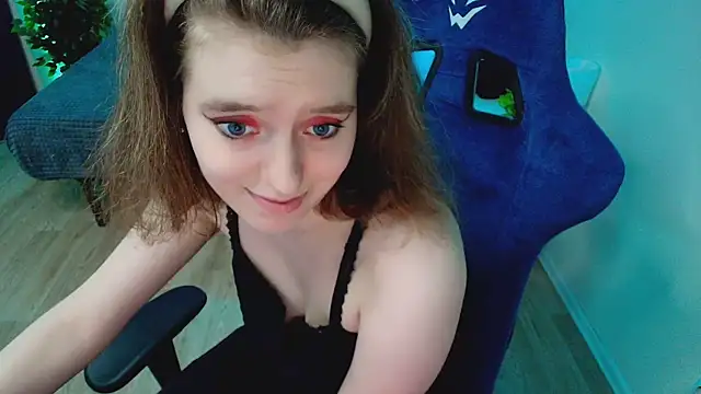 CranberryHot's Live XXX Chat