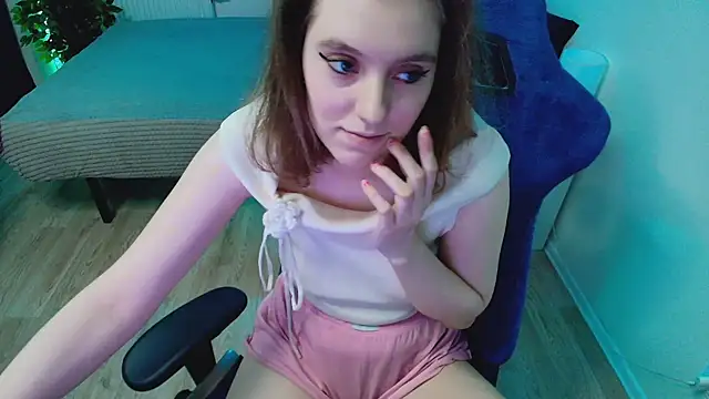 Živá chatovací místnost CranberryHot