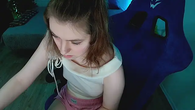 XXX chat uživo modela CranberryHot