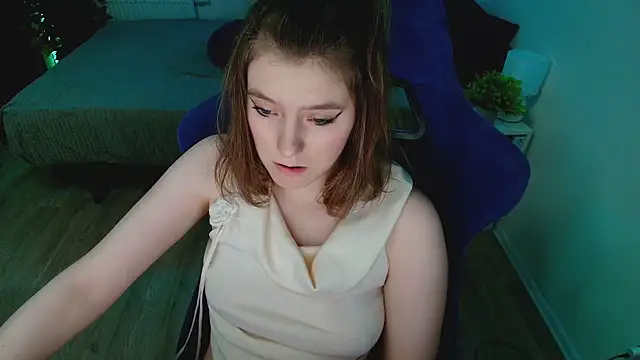 CranberryHot's Live Chat Room