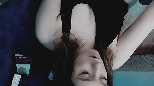 Chat +18 de CranberryHot ao vivo