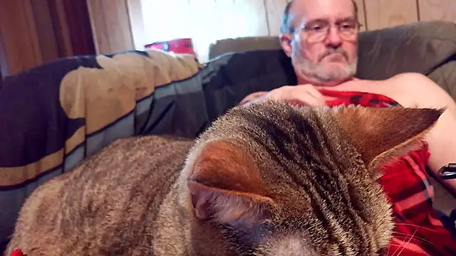 snickers1 Show in webcam