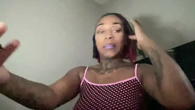 Creamesensation লাইভ XXX চ্যাট