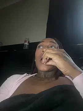 Creamesensation's Live Chat Room