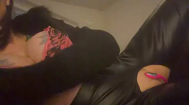 KiraRebyt – webcam-show