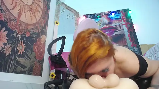coralinee101_ Show Webcam