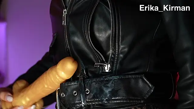 دردشة Erika_Kirman الجنسية المباشرة