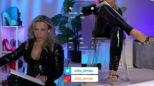 Erika_Kirman Adlı Modelin Canlı XXX Sohbeti