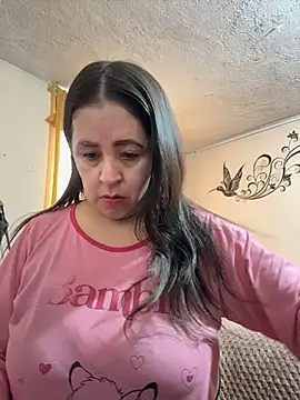 Онлайн чат XXX latinfemale