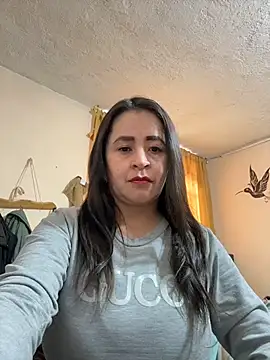 latinfemale's Live XXX Chat