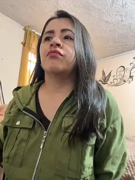 latinfemale's Webcam Show