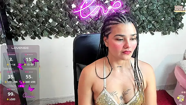 DestinyHills Live XXX-Chat