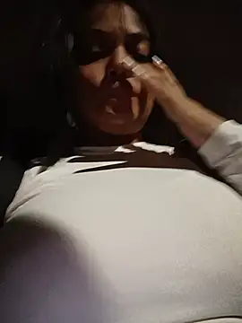 _Estrellita_'s Live XXX Chat