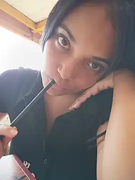 _Estrellita_'s Live XXX Chat