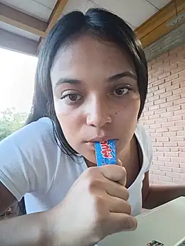 _Estrellita_'s Live XXX Chat