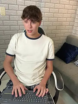 Nicola_hard Webcam-Show