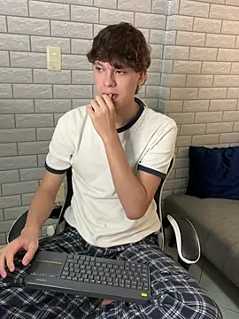 Nicola_hard 在線直播表演