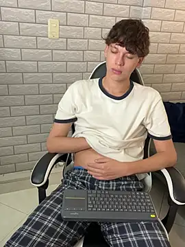 Nicola_hard's Webcam Show