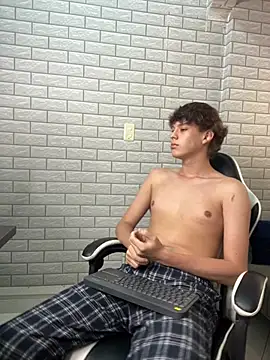 Nicola_hard 网络视讯表演