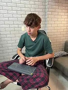 عرض كام Nicola_hard