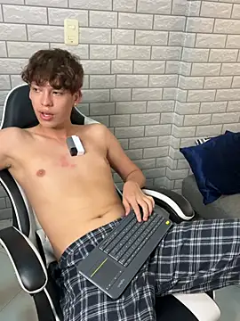 Nicola_hard webcam show
