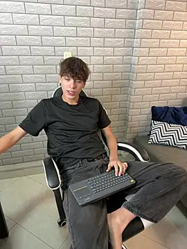 Pertunjukan Kamera Web Nicola_hard