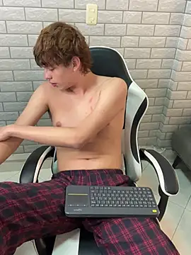 Nicola_hard Show Webcam