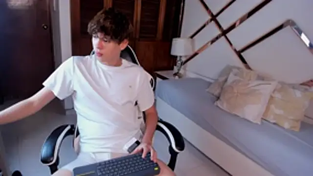 Živý XXX chat Nicola_hard