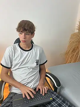 Nicola_hard 在線直播表演