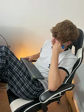 Nicola_hard Adlı Modelin Web Kamerası Şovu