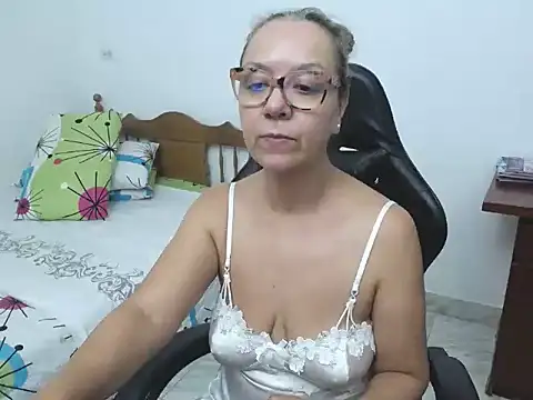 Živý XXX chat yeslluisa