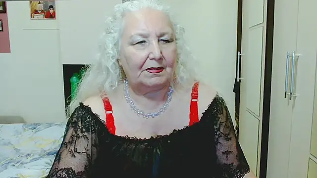 GrannyAlisa webkamerás műsora