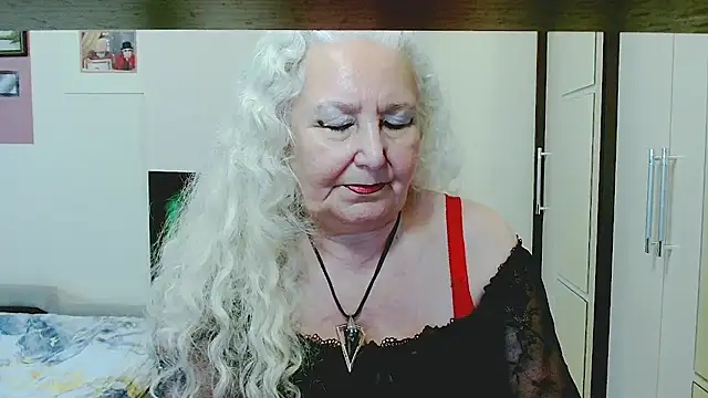 GrannyAlisa's Webcam Show