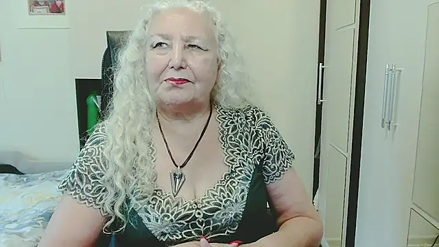 GrannyAlisa: вебкам-шоу