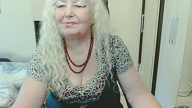 GrannyAlisa's Webcam Show
