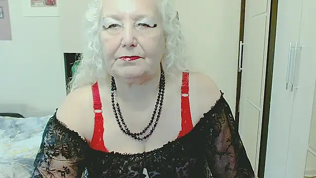 GrannyAlisan Webbikameraesitys