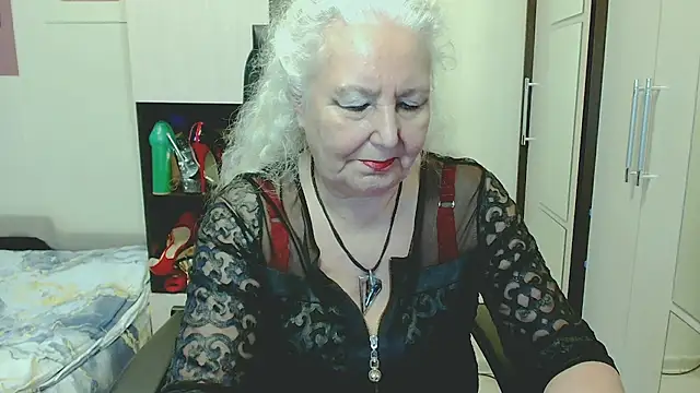 GrannyAlisa 网络视讯表演