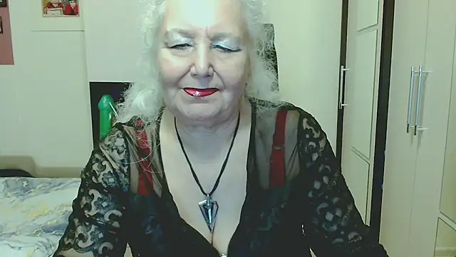GrannyAlisa Adlı Modelin Web Kamerası Şovu