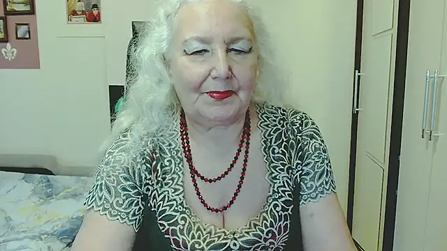 GrannyAlisa 网络视讯表演